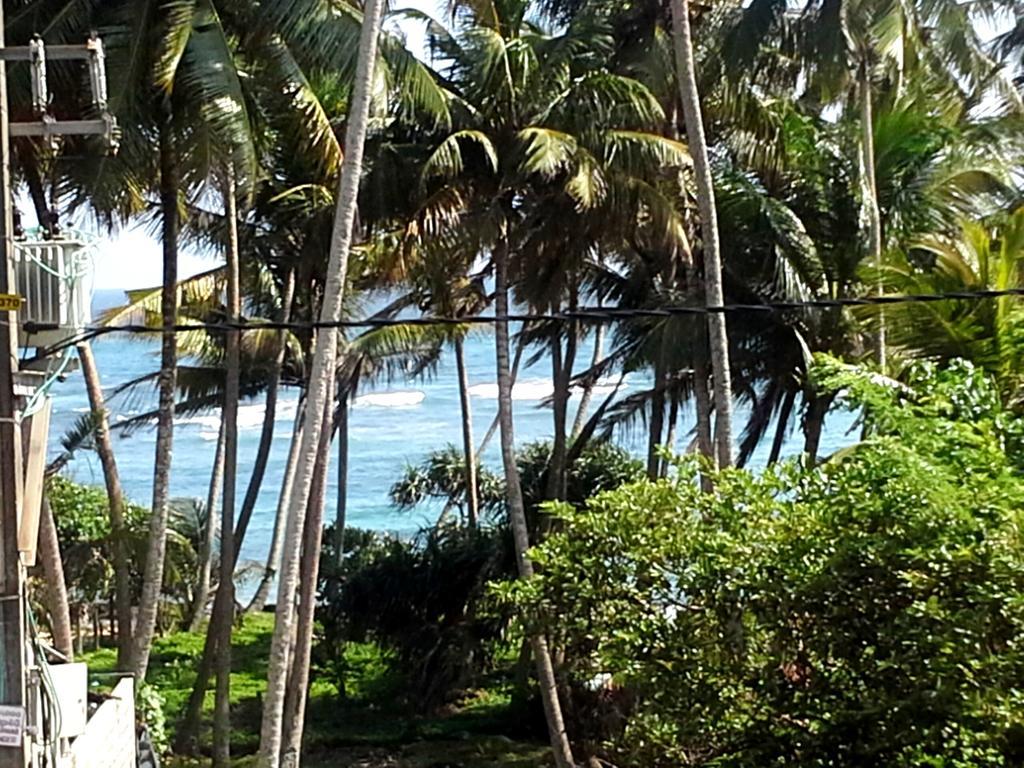 Sunstyle Mirissa Guest House Bagian luar foto