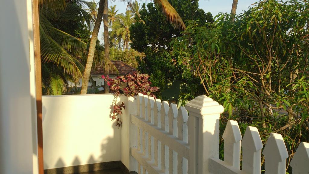 Sunstyle Mirissa Guest House Bagian luar foto