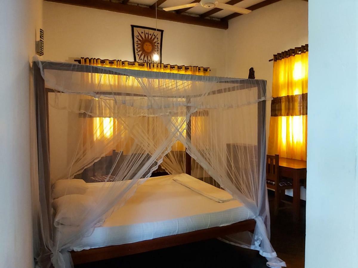 Sunstyle Mirissa Guest House Bagian luar foto