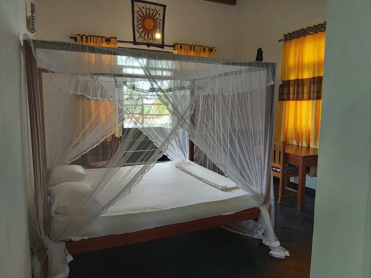 Sunstyle Mirissa Guest House Bagian luar foto